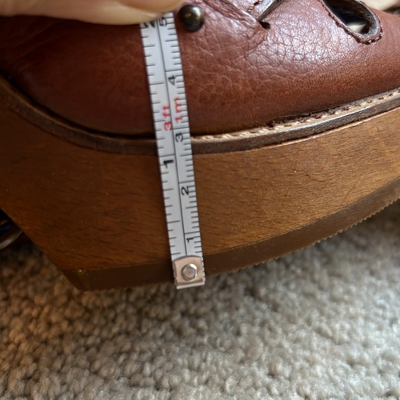 CHLOE Wooden Platform High Heel Cognac
Leather Criss Cross Sandal EU 38 - Picture 13 of 16